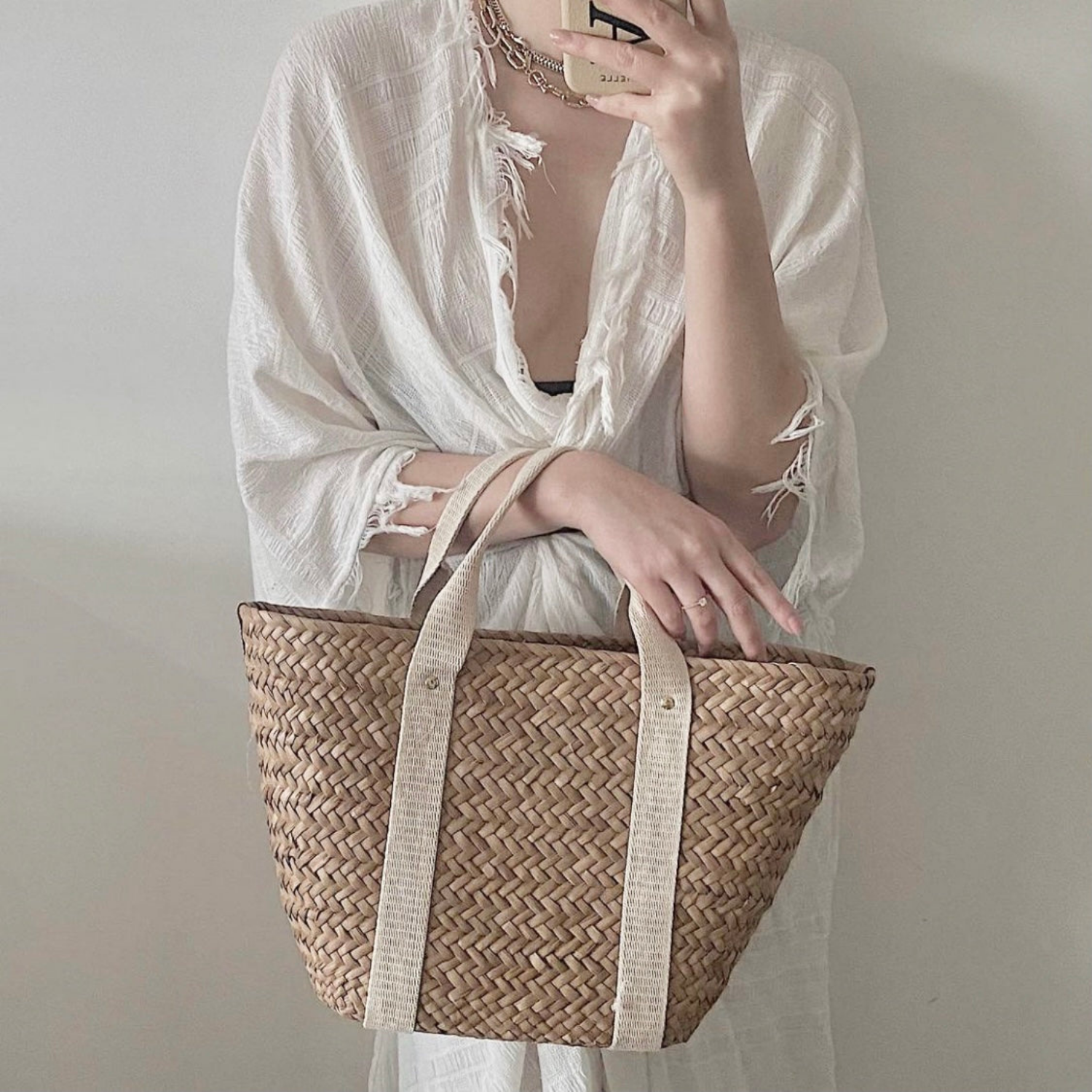 Black deals straw tote