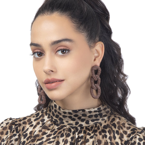 White beaded three link post earrings